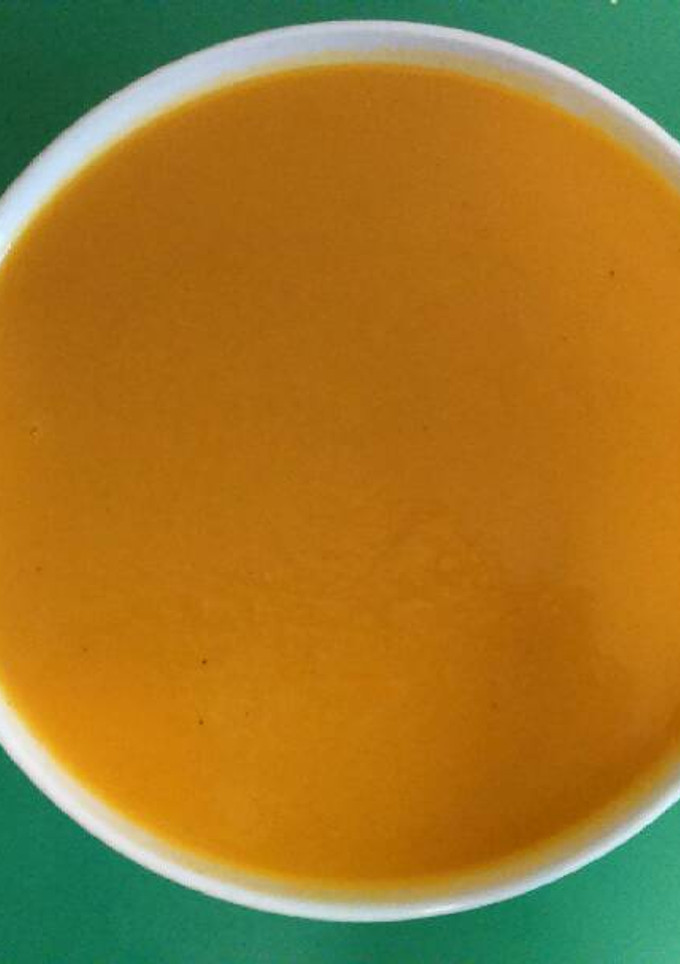 Una foto de Crema de calabaza sin grasa (olla express)