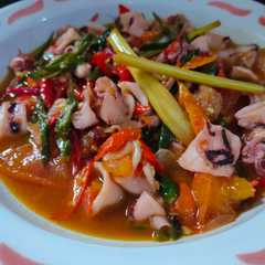 A picture of Tumis Cumi.