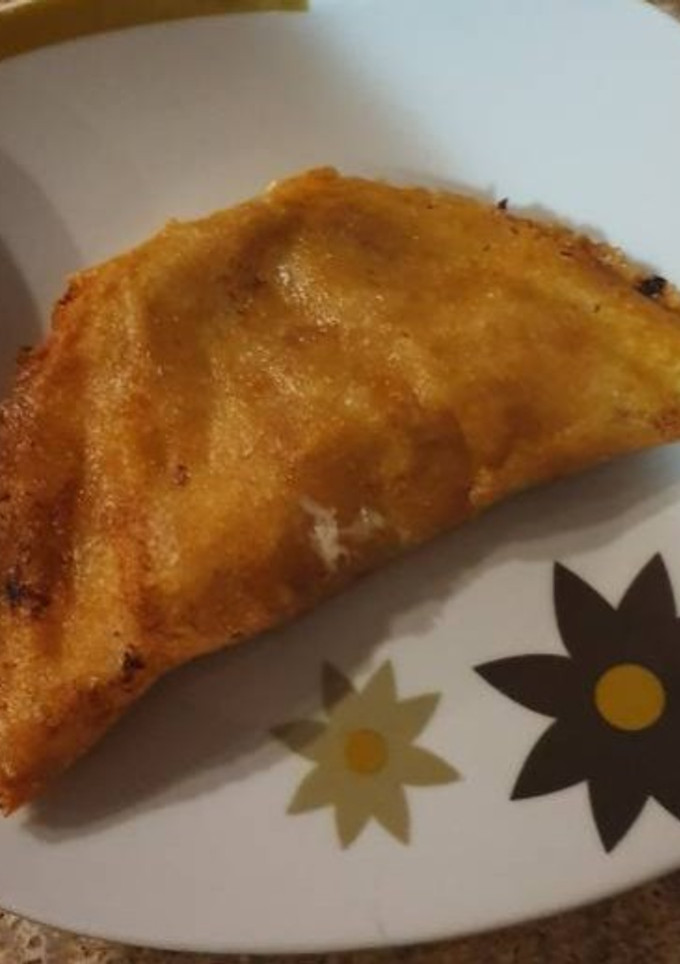 Una foto de Taco de pollo con tortilla de queso keto