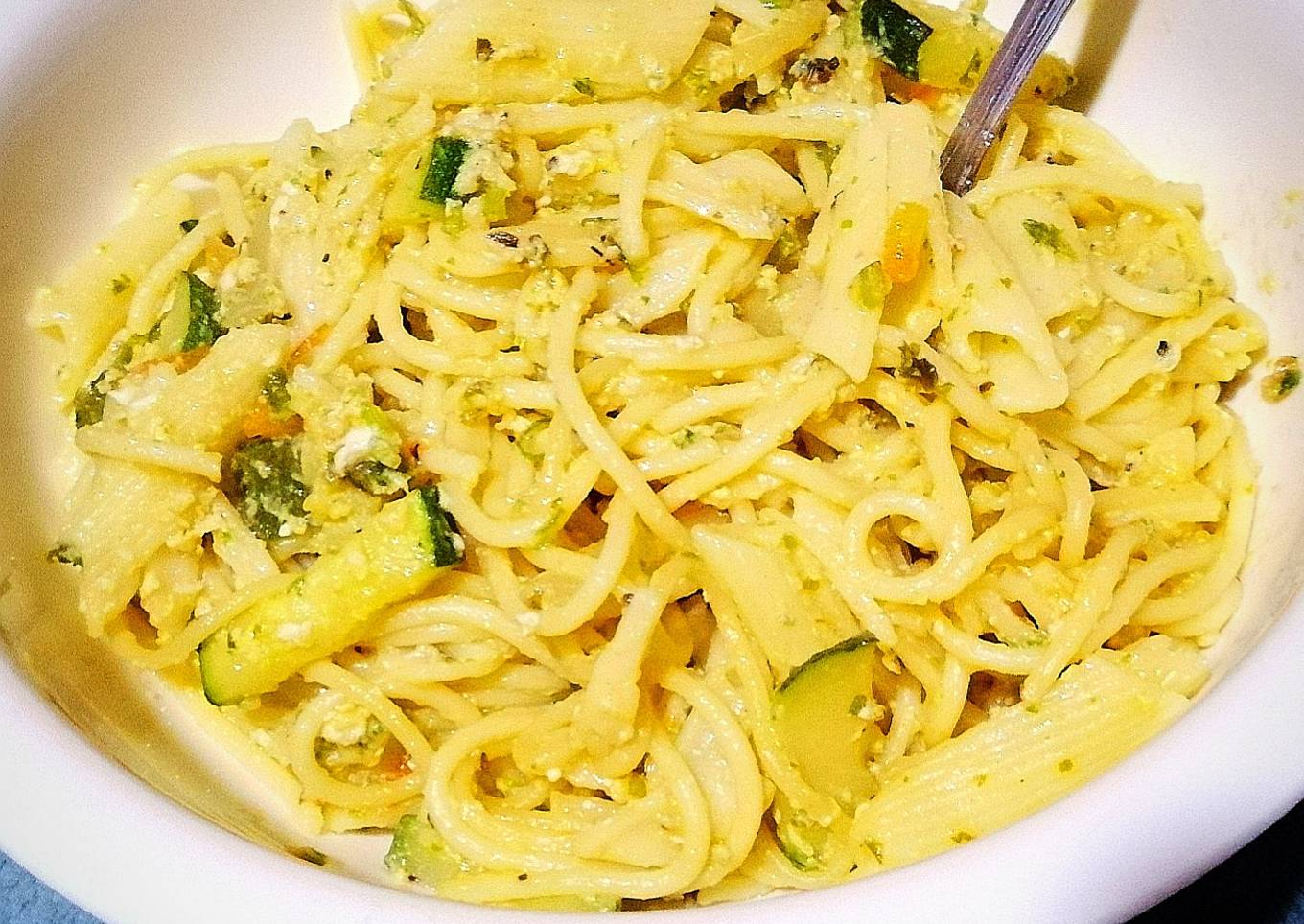 Zucchini Eggs Pasta Mix