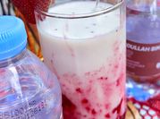 Gambar susu stroberi korea