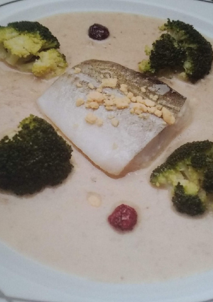 Una foto de Bacalao con salsa de setas