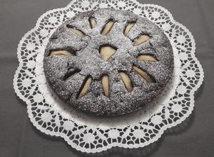 O poză a rețetei Tort pere și ciocolată.