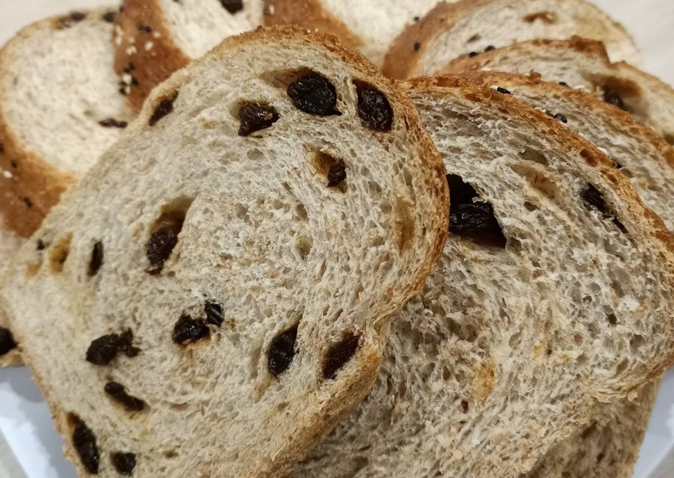 Roti Gandum Kismis - Raisin Whole Wheat Shokupan