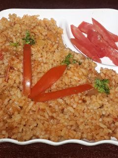 टोमॅटो भात (tomato bhat recipe in marathi) रेसिपी चे मुख्य फोटो
