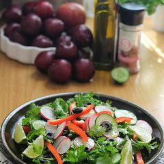 A picture of Cilantro Salad.