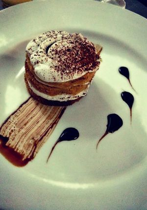 A picture of Nolen Gur Tiramisu.