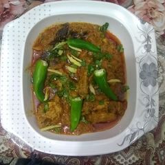 A picture of Yummiest Chicken Karahi.