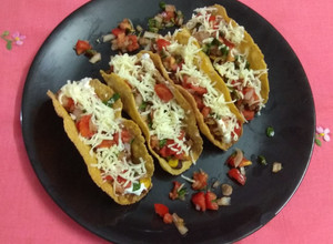 A picture of Mexican beans tacos.