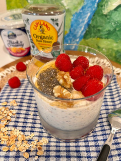 हेल्दी ओवरनाइट ओट्स ब्रेकफास्ट (Healthy Overnight Oats Breakfast) रेसिपी मुख्य फोटो