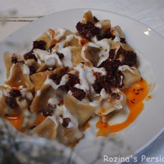 A picture of Manti (Persian dumpling).