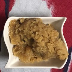 A picture of Sooji ka halwa.