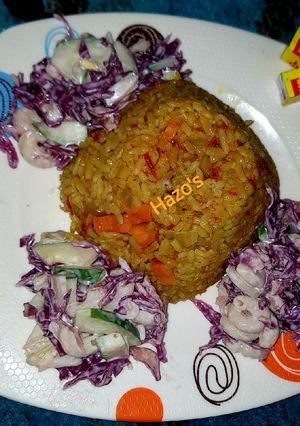 Soyayyen Shinkafa Da Salak Din Jan Kabeji Da Macaroni ainihin hoton girkin