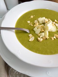 Una foto de Crema de kale (sin lactosa)