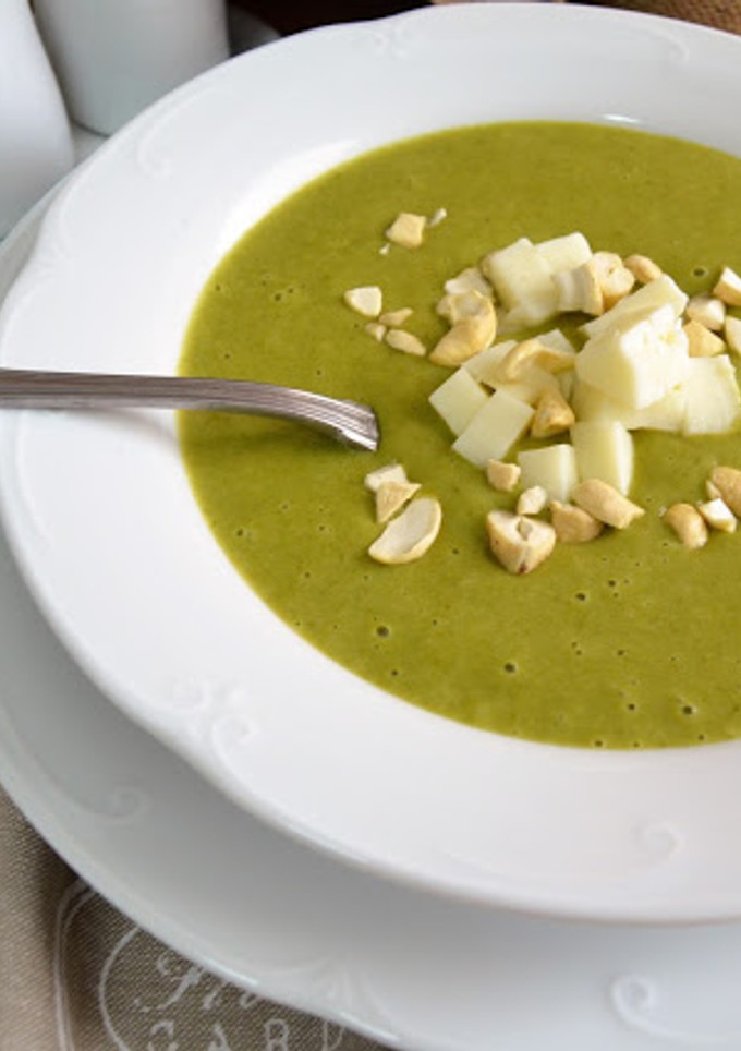 Una foto de Crema de kale (sin lactosa)