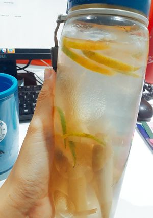 Hình của món Sả - chanh đào.