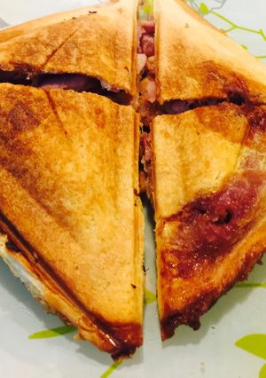 Hình của món Bánh sandwich kiểu Việt.
