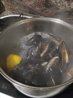 Una foto de Mejillones al vapor