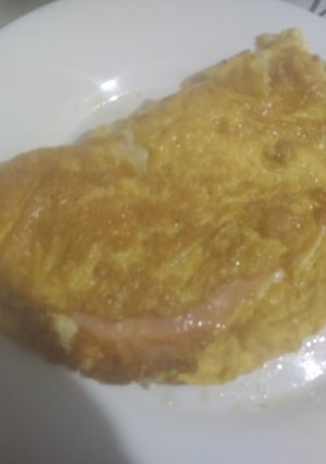 Una foto de Omelette de jamón y queso