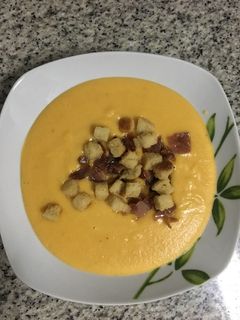Una foto de Puré de patata, zanahoria y cebolla