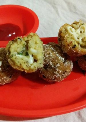 A picture of Rice noodles balls.