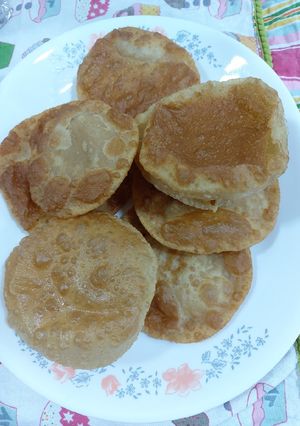 A picture of Poori.