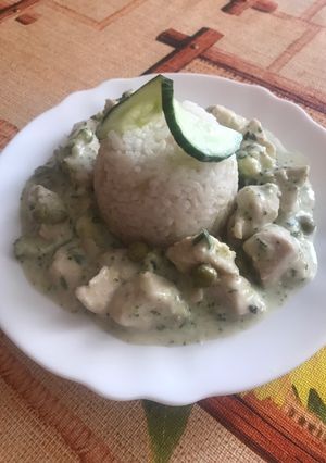 Tejszínes borsós, brokkolis csirke recept fotója