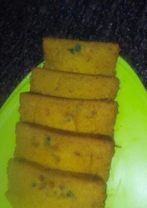 A picture of Britannia cake in gas tandoor.