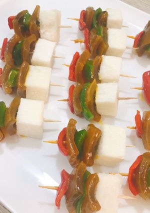A picture of Christmas pomo yam bites.
