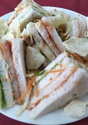 A picture of Trianga sandwich.