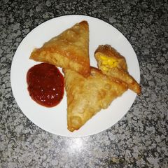 Cheese and corn samoosa's A picture of Cheese and corn samoosa's.