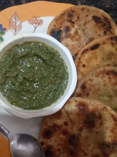 गेहूं आटे की मटर कचौड़ी (gehun aate ki matar kachodi recipe in hindi) रेसिपी मुख्य फोटो