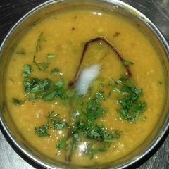 A picture of Dal fry.
