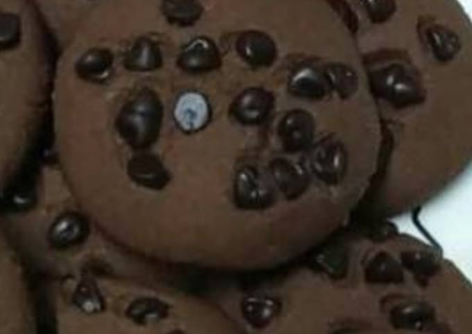 Overloaded Chocochip Chocolate Cookies