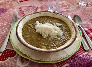 Una foto de Lentejas con puerro, cebollín y Garam Masala
