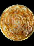 Bolo de clara de ovo com amêndoas, nozes e maçãs