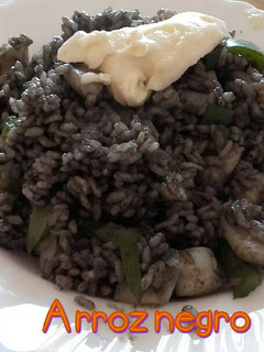 Una foto de Arroz negro*