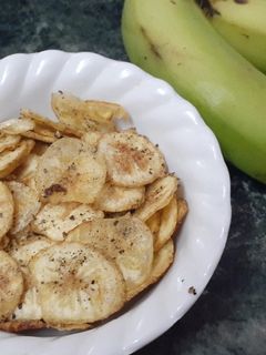 કેળાની વેફર (banana wafer recipe in gujarati) રેસીપી મુખ્ય ફોટો