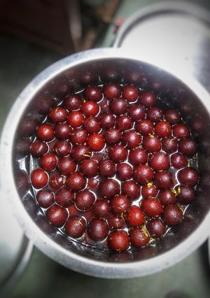 A picture of Gulab jamun.