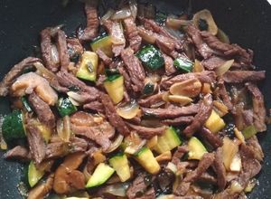 Foto resep Daging Gurih Zucchini