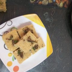 A picture of Oats dhokla.