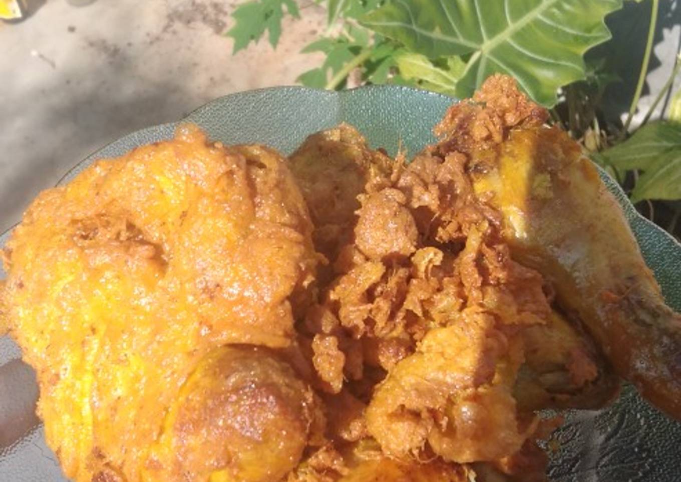 Ayam goreng telur