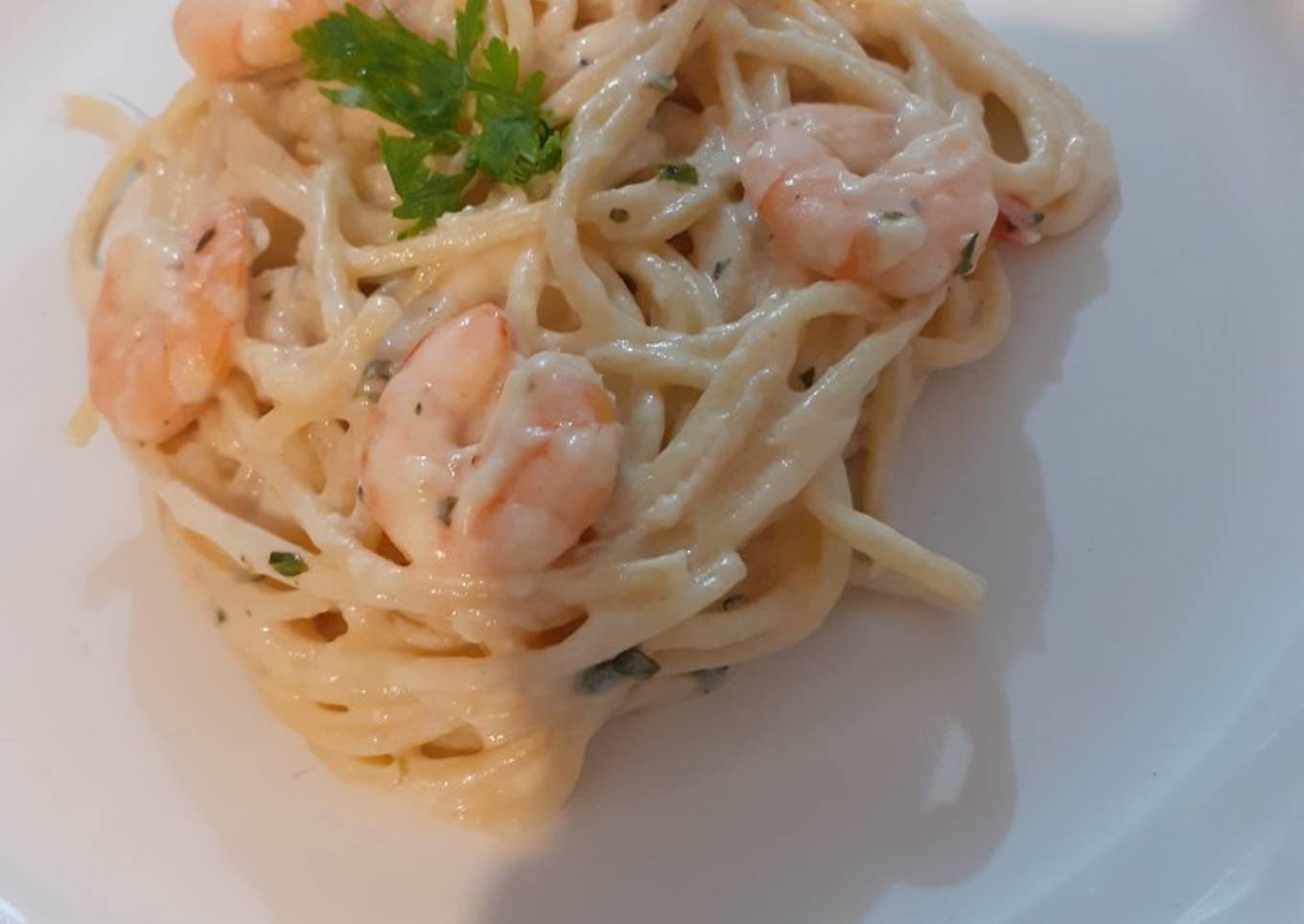 Spaghetti con camarones