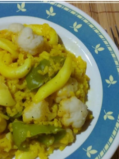 Una foto de Risotto a la cerveza con sepia y coliflor