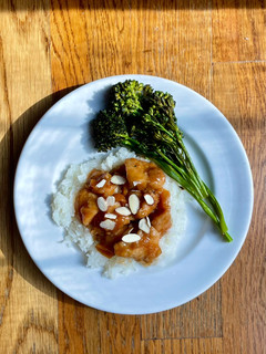 A picture of Apricot Chicken.