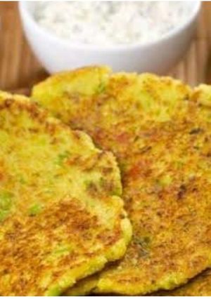 बेसन चीला (Besan cheela recipe in Hindi) रेसिपी मुख्य फोटो