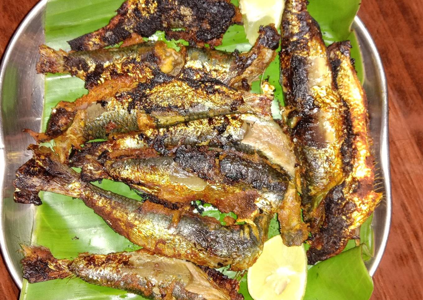 Fish fry on banana leaf