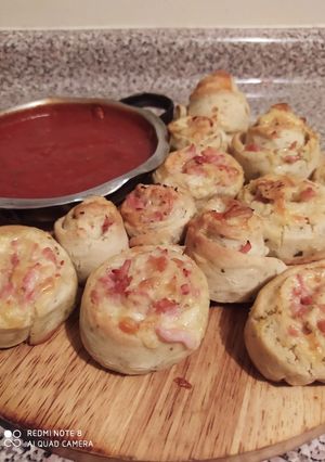 Una foto de Rollitos de pizza