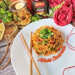 A picture of Achari Chowmein.