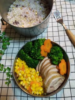 紹興雞肉捲時蔬便當 的食譜成品照片